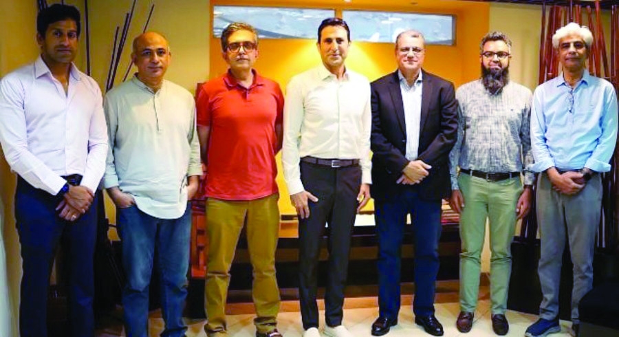 Younis joins Express News for HBL PSL