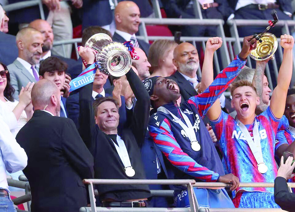 Glasner writes new chapter in Palace history