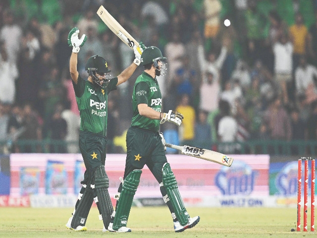 Pakistan whitewash Bangladesh in T20 series