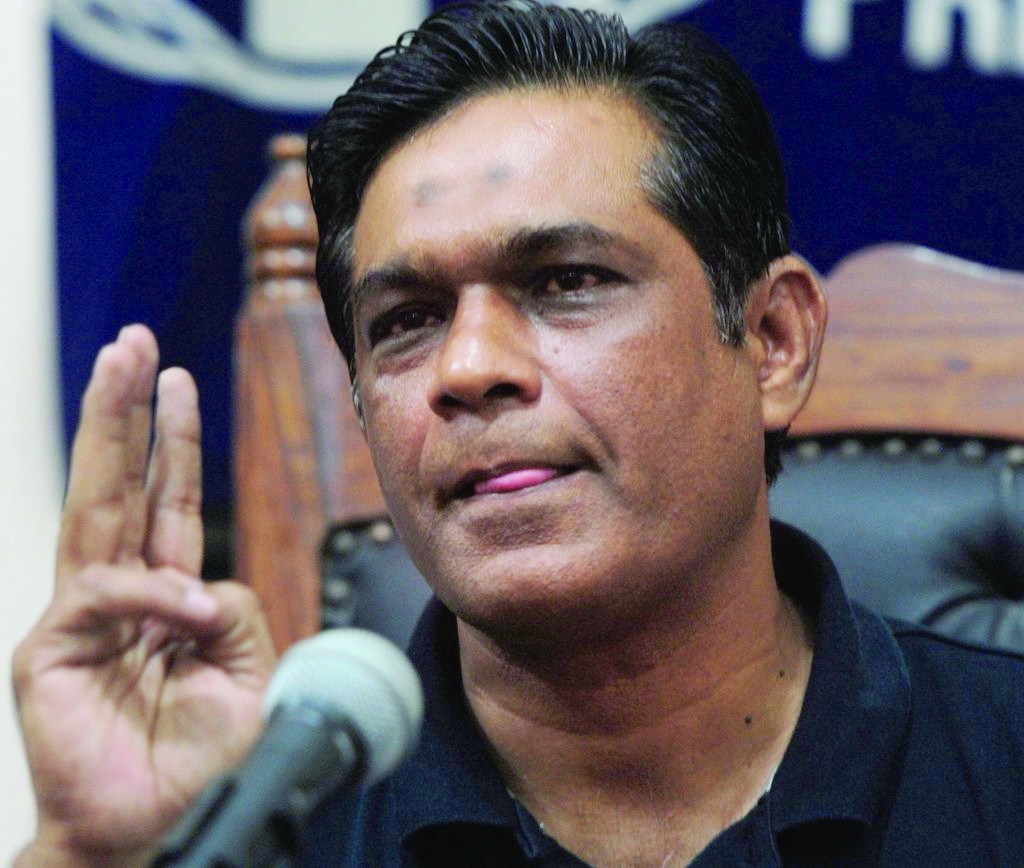 Rashid Latif calls to keep 90s players 'away' from Pak cricket