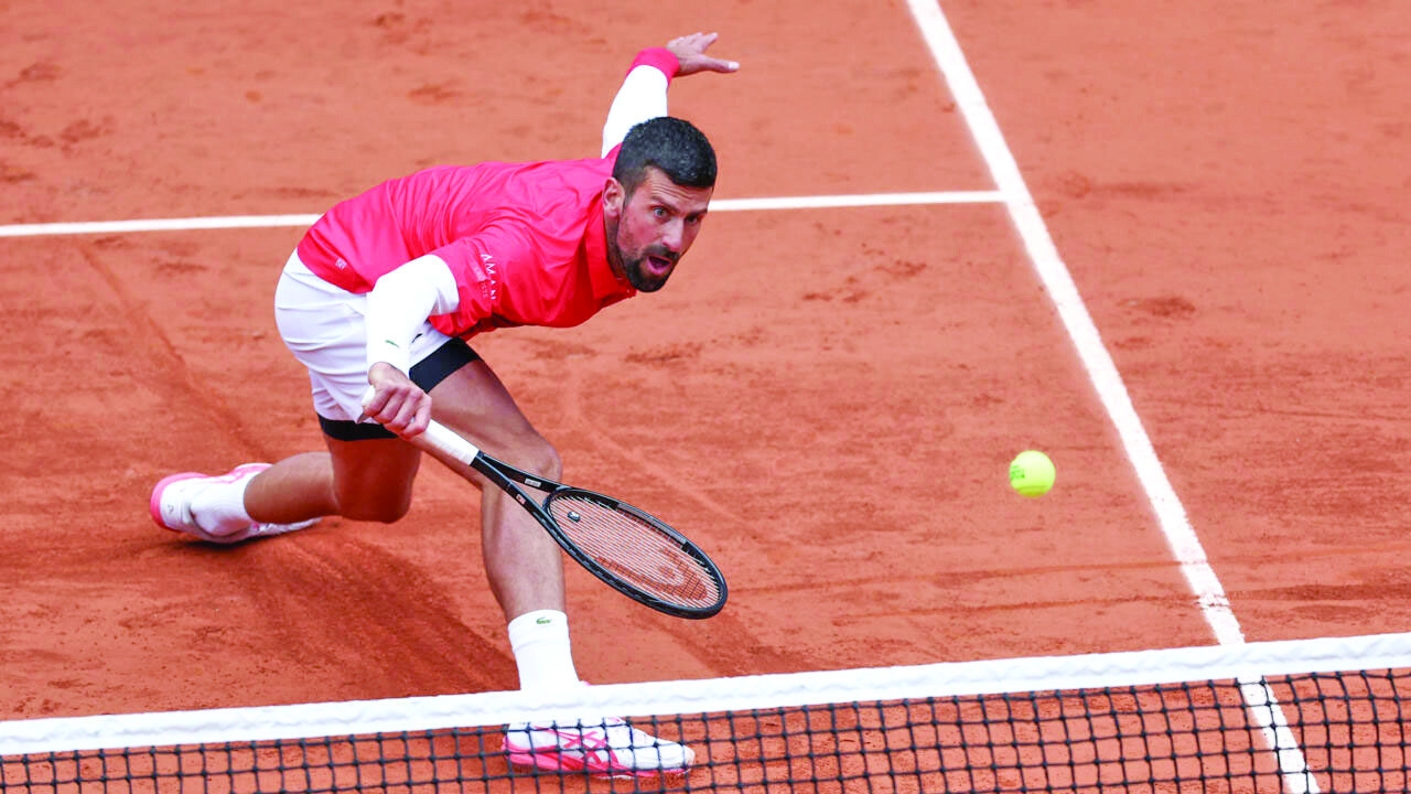 Djokovic shines at Roland Garros opener