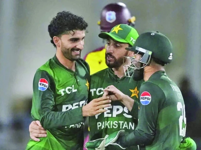 Pak bowlers climb in ICC rankings