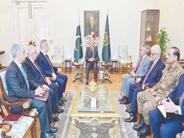 Pakistan, Turkiye weigh aerospace partnership