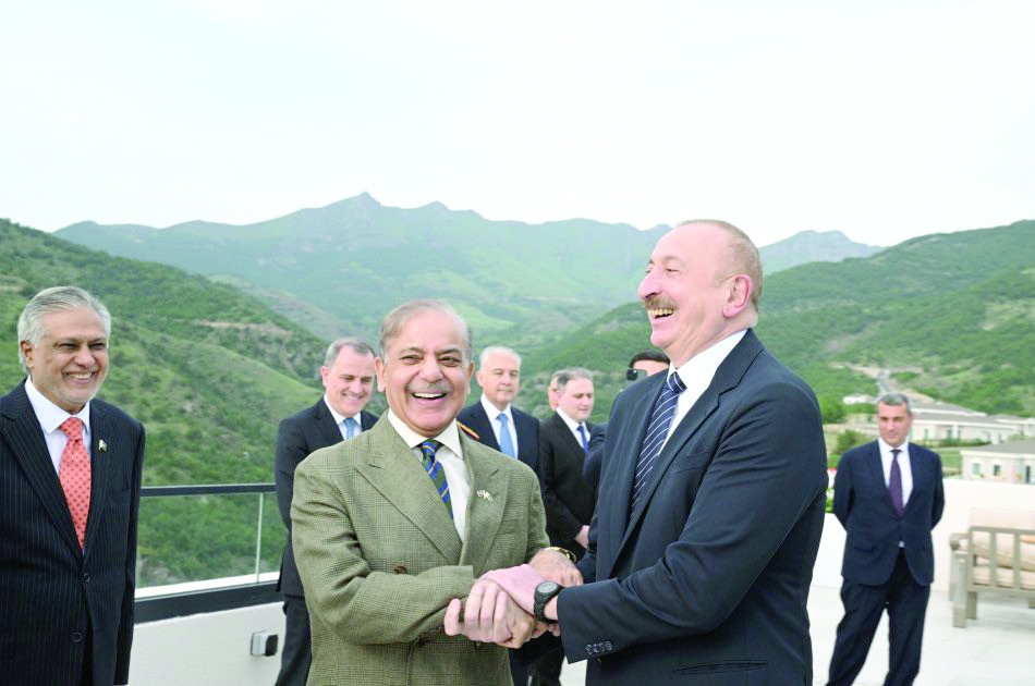 Shehbaz, Aliyev pledge to diversify strategic ties