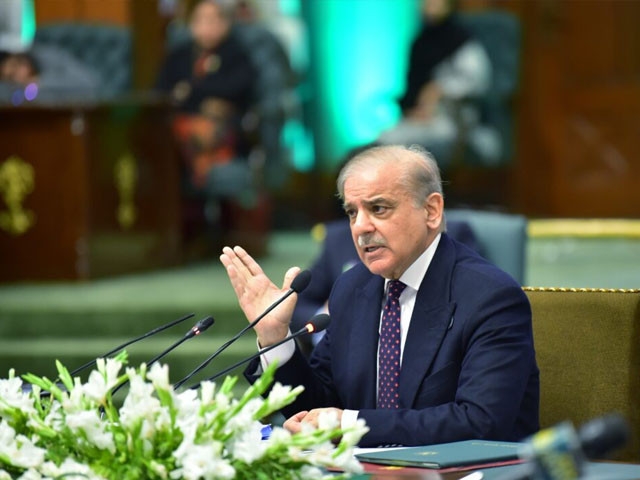 PM urges awareness boost for Ramadan relief package amid low withdrawal