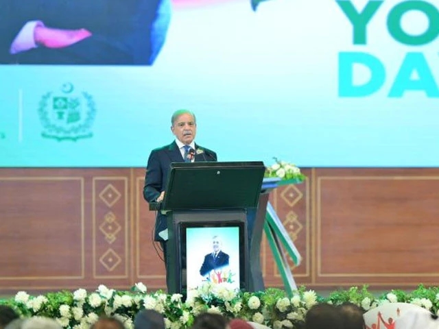 Any attempt to block Pakistan's water would be met with 'decisive response', PM warns India