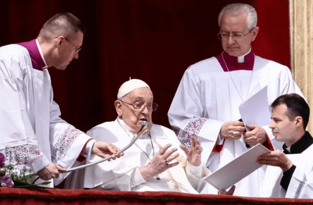 Pope Francis makes brief Easter appearance, urges ceasefire in Gaza and hostage release