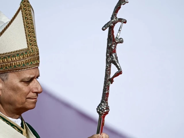 Pope's 'Jubilee of Youth' ends with mass for 1m pilgrims
