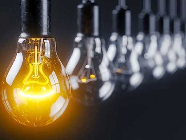 Power tariff further slashed by Rs1.8/unit