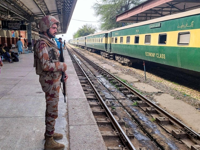 Balochistan train service resumes