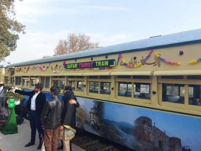 Karachi to Thar safari train launched