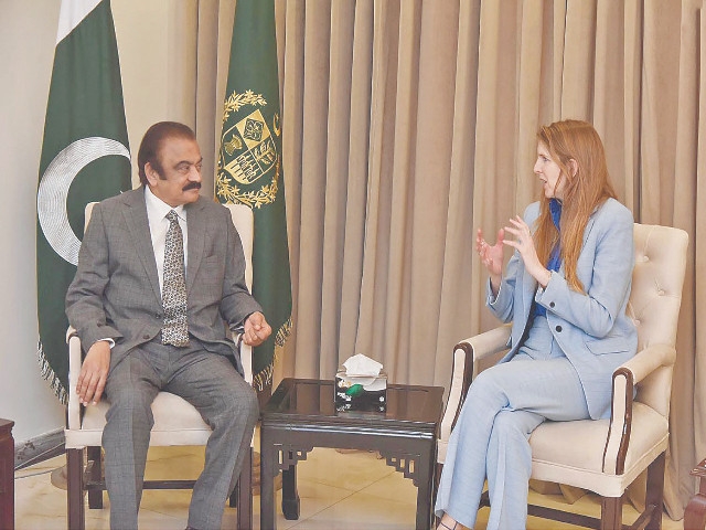 Pakistan, UK discuss joint terror strategy
