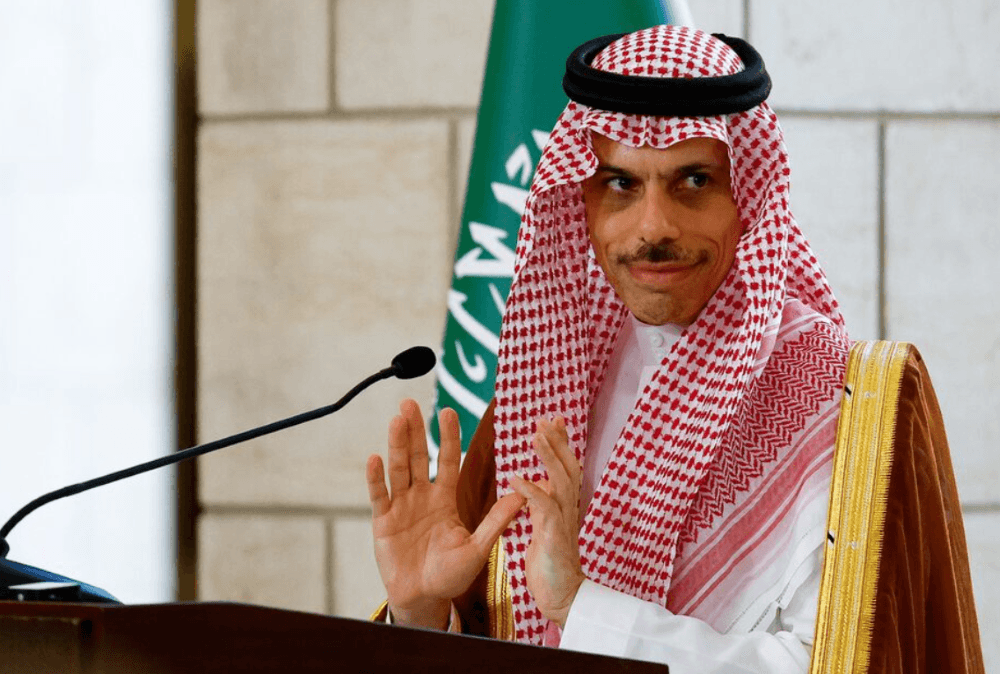 Saudi Arabia and Qatar to fund salaries of Syrian state workers