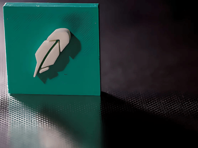Robinhood to offer wealth management and private banking for everyday investors