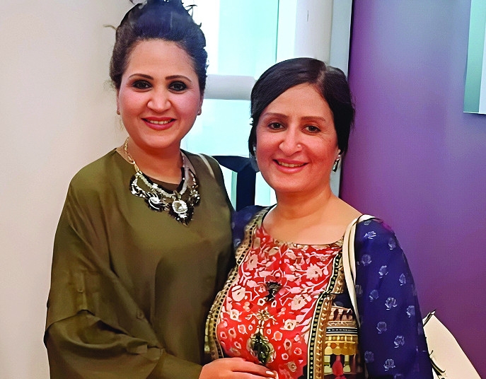 Asma Abbas tears up in Sumbul Shahid's memory