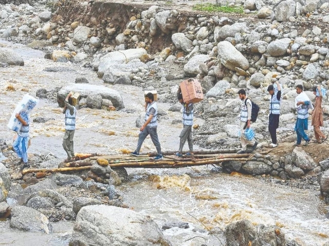 Fading hope amid ongoing relief efforts