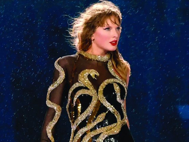 Swift debuts 'Look What You Made Me Do (Taylor's Version)'