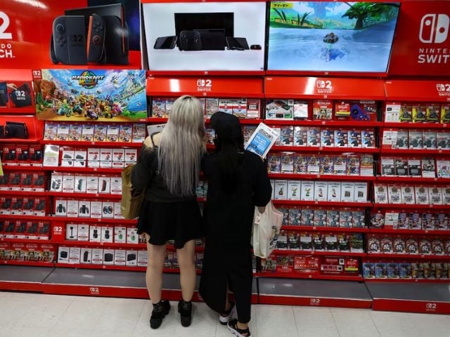 Nintendo Switch 2 launches with high demand and long queues in Tokyo