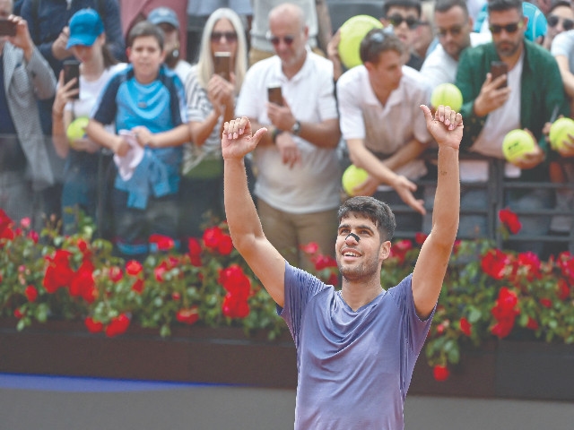 Alcaraz, Sabalenka post wins at Italian Open