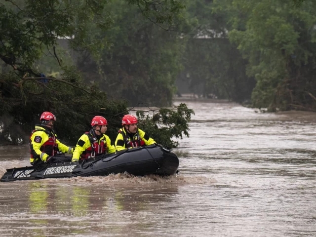 More than 160 people still missing days after deadly Texas floods