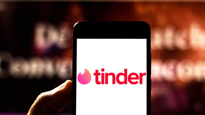 Tinder tests height preference feature for premium users amid mixed social media reactions
