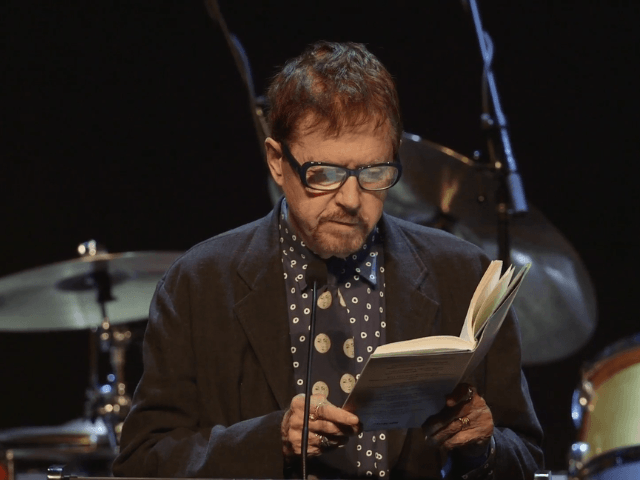 Tom Robbins, counterculture novelist known for surreal storytelling, dies at 92