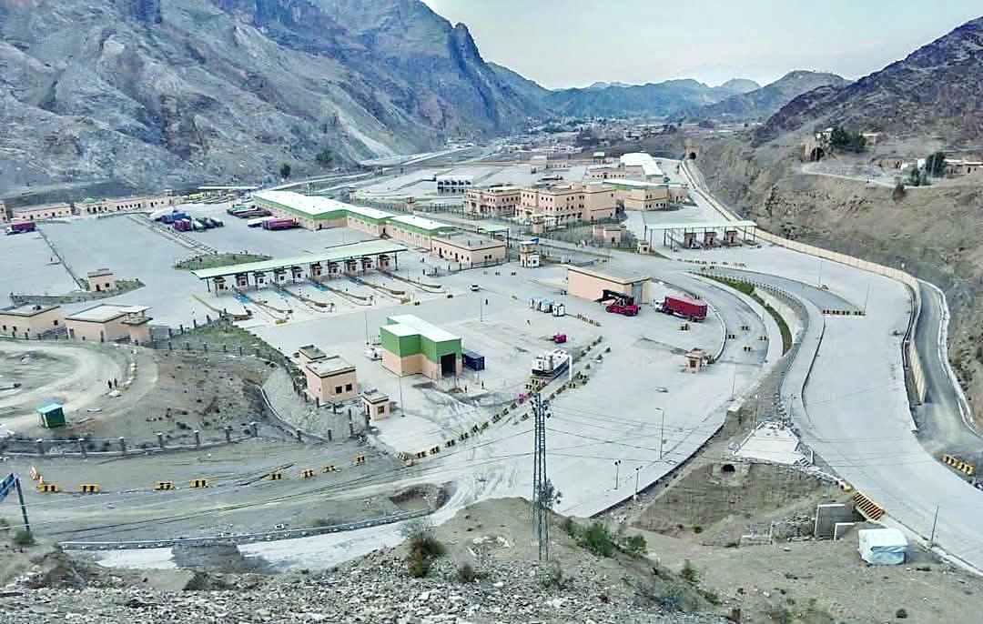 Torkham border stalemate continues