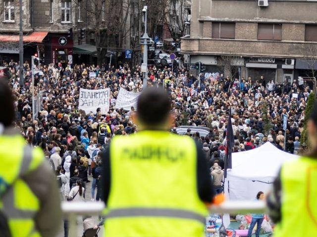 Thousands protest in Belgrade against Serbian president