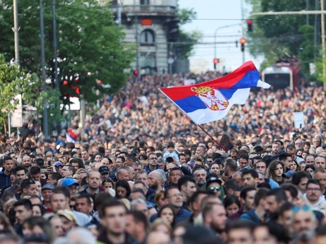 Serbian police clash with protesters demanding snap polls