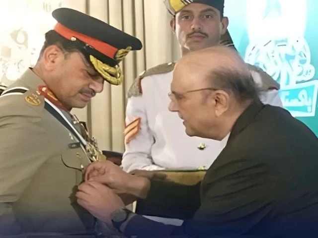 Pakistan honours leaders, commanders for roles in Marka-e-Haq