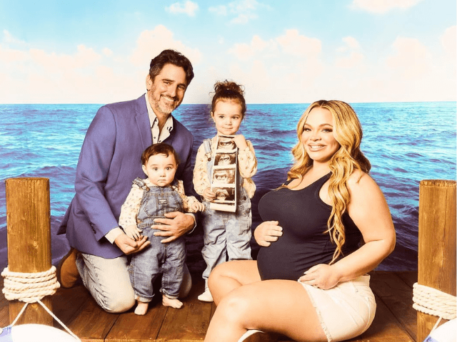 Trisha Paytas reveals baby no 3 gender live during LA concert
