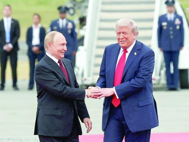 Ukraine peace at stake as Trump hosts Putin