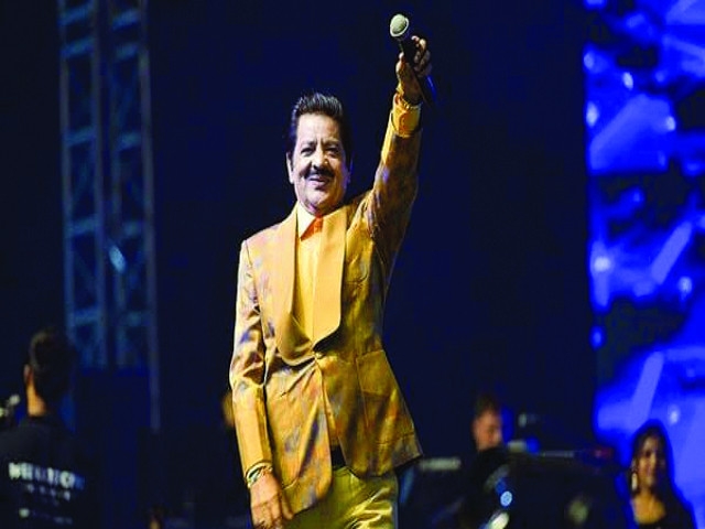 Decent' Udit kissed by controversy