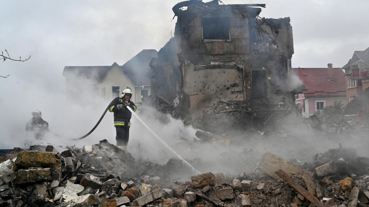 12 Ukrainians killed in 'biggest ever' Russian drone attack
