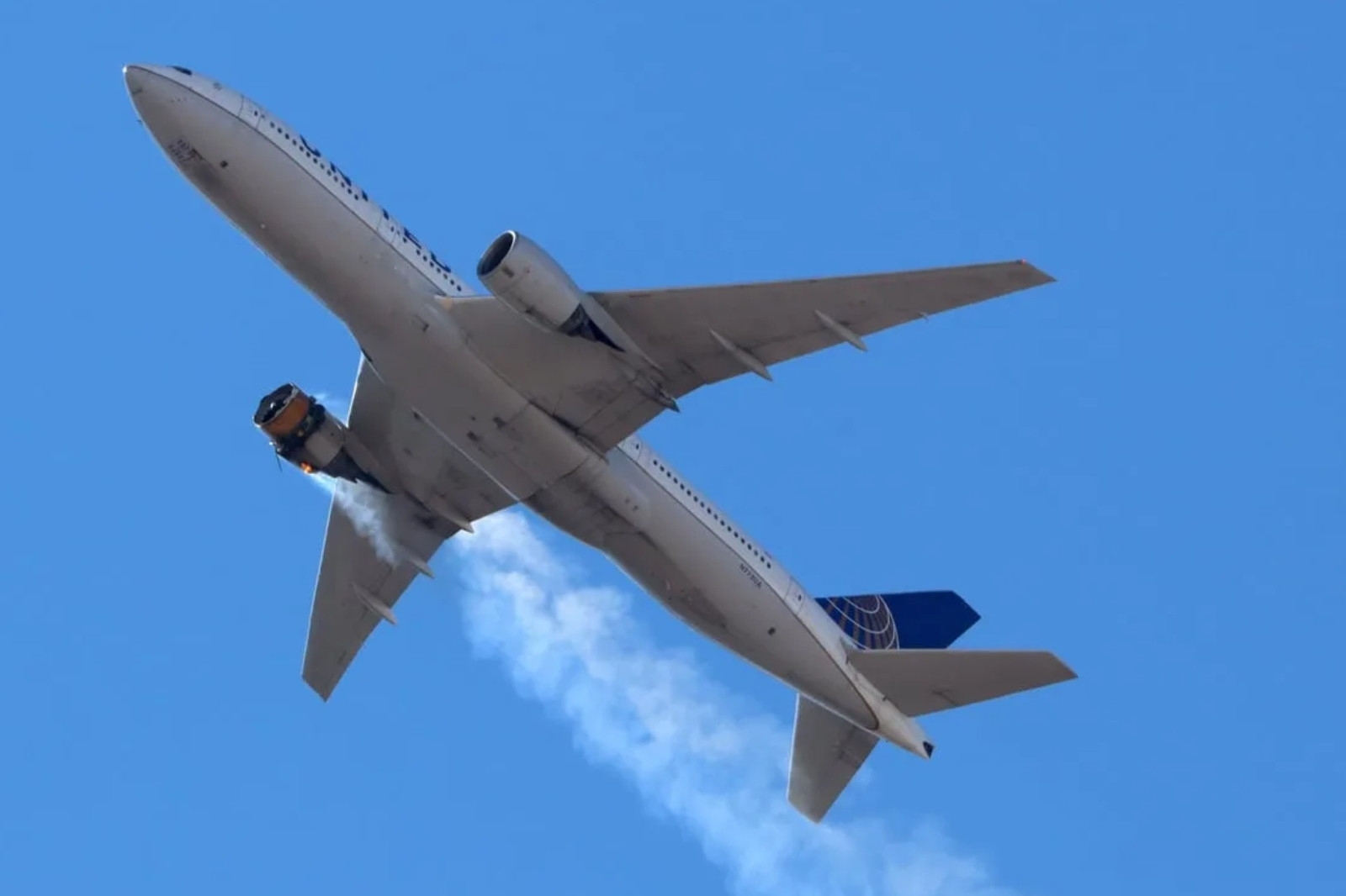 Airlines return to Pak skies