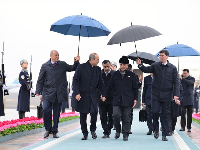 After Azerbaijan, PM Shehbaz arrives in Uzbekistan on official visit