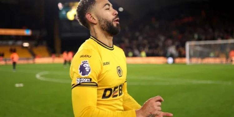 البرازيلي ماتيوس كونيا يودع جماهير وولفرهامبتون