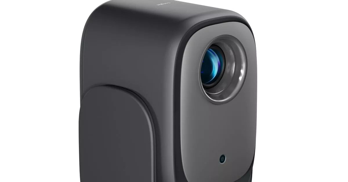 Review: I watched Clarkson's Farm on the garden fence thanks to Dangbei's N2 Mini projector