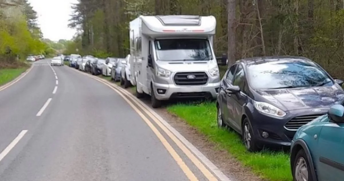 'Tow them away' say locals as parking issue near iconic Anglesey beach leads to warning
