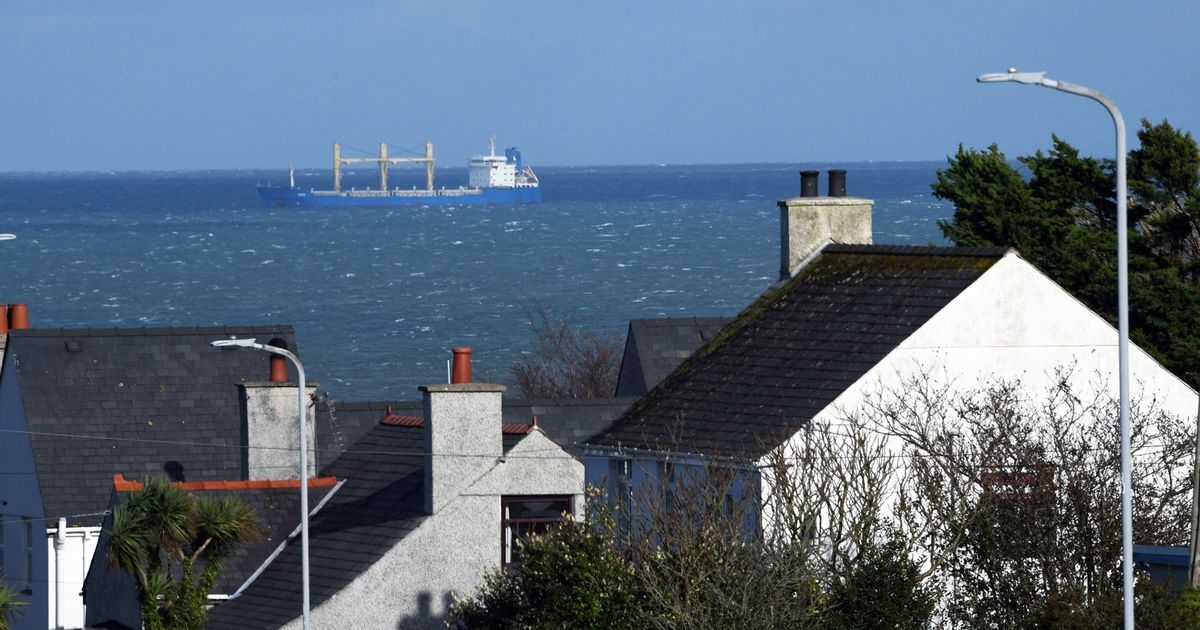 Annexe plan 'lesser of two evils' for 'picture postcard' Anglesey village