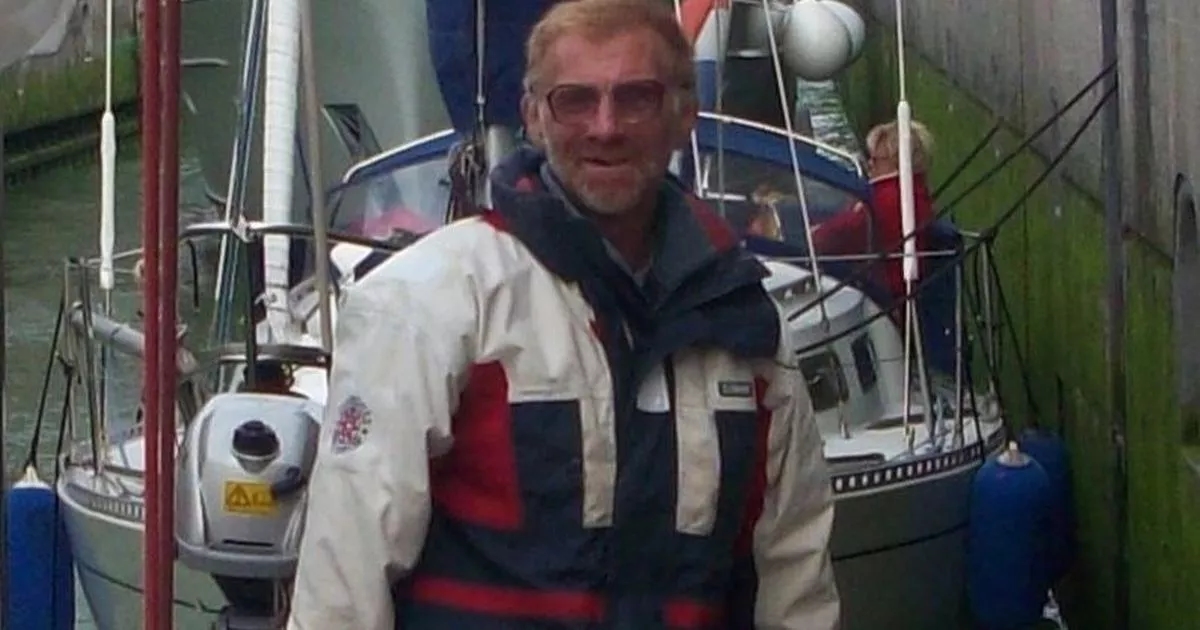 Gwynedd man said a prayer before jumping into 'churning' sea as boat sank