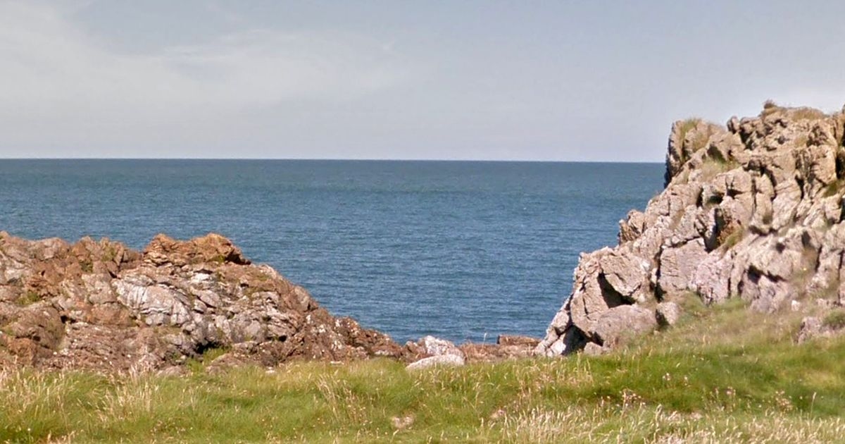 Cruise ship spotted mystery 50ft 'UFO' off Anglesey in 'definite first' for rescue teams