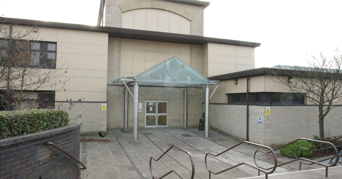 Paedo sent intimate photo of himself to undercover cop pretending to be 13-year-old girl