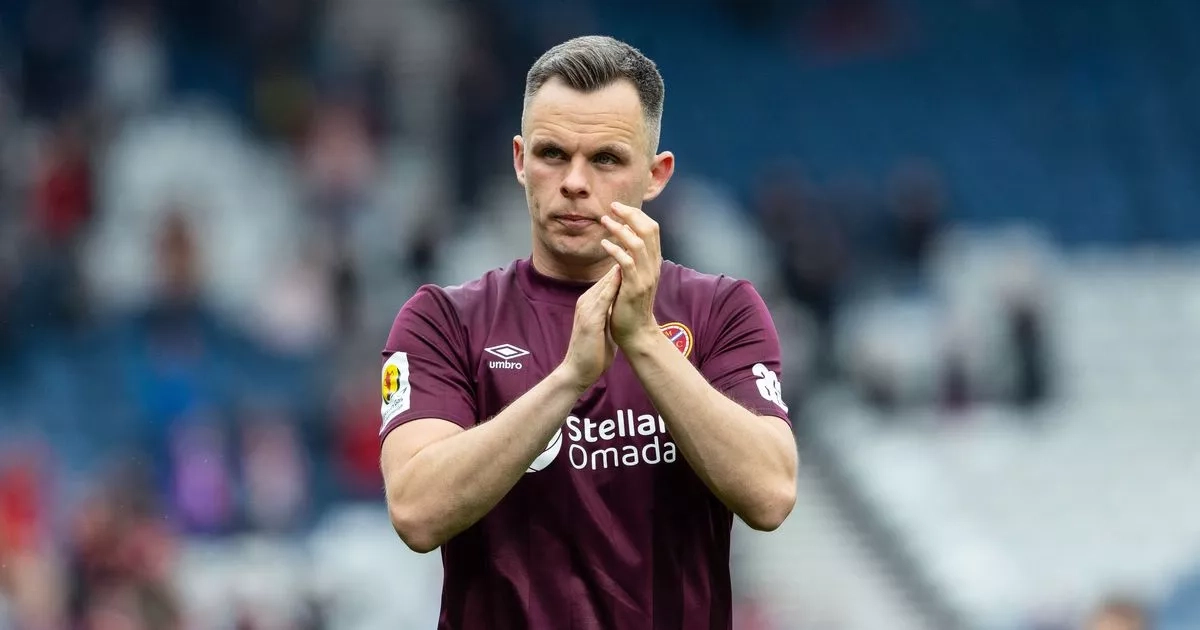 Lawrence Shankland ready to make Hearts decision as striker jets home for transfer summit