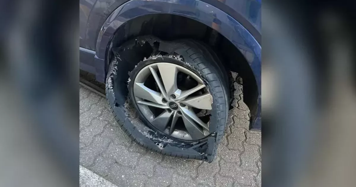 Audi 'wrecked' after hitting pothole in Glasgow as driver left with £350 repair bill