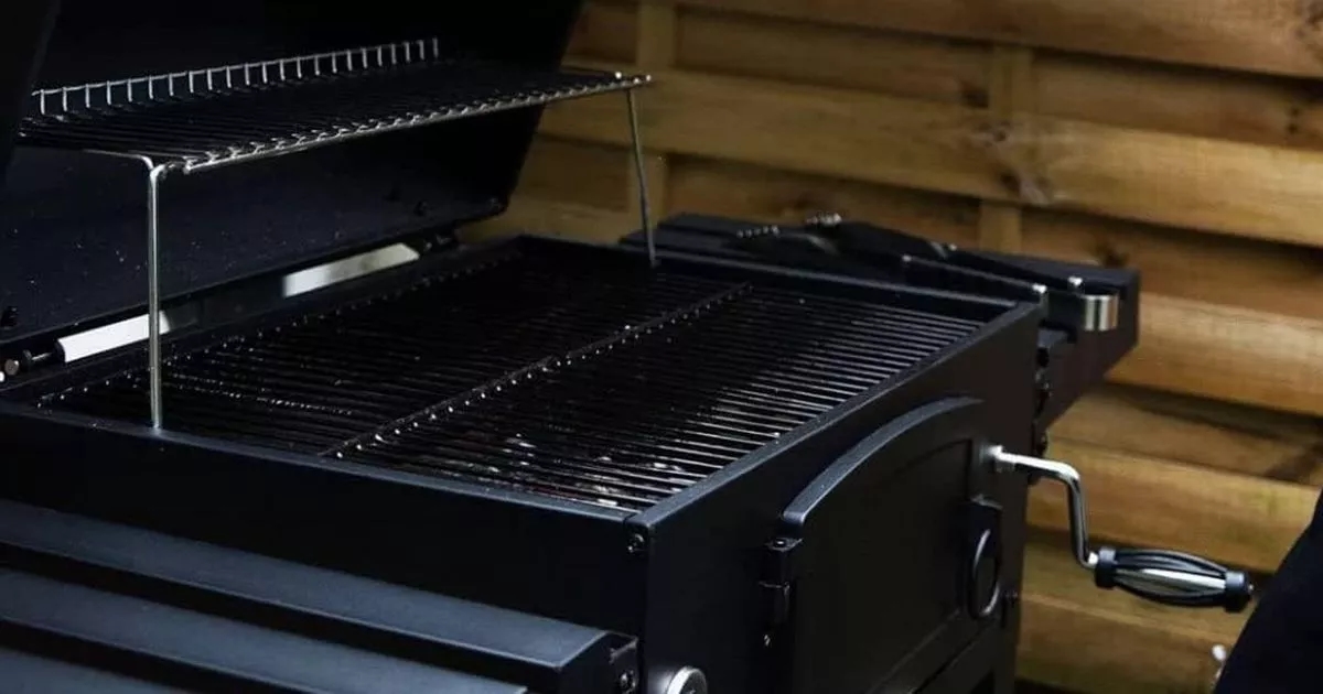 Amazon's XL BBQ that you 'cannot beat' is 'brilliant' for garden parties in upcoming heatwave