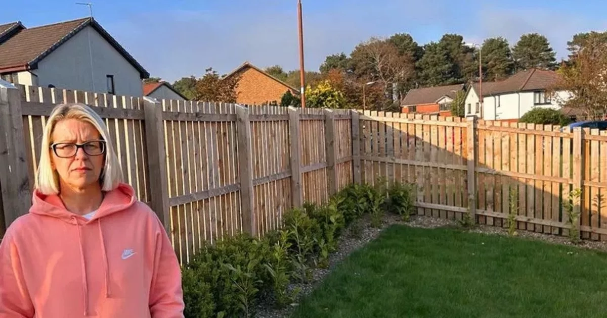 Furious West Lothian home owner ordered to tear down fence protecting her home