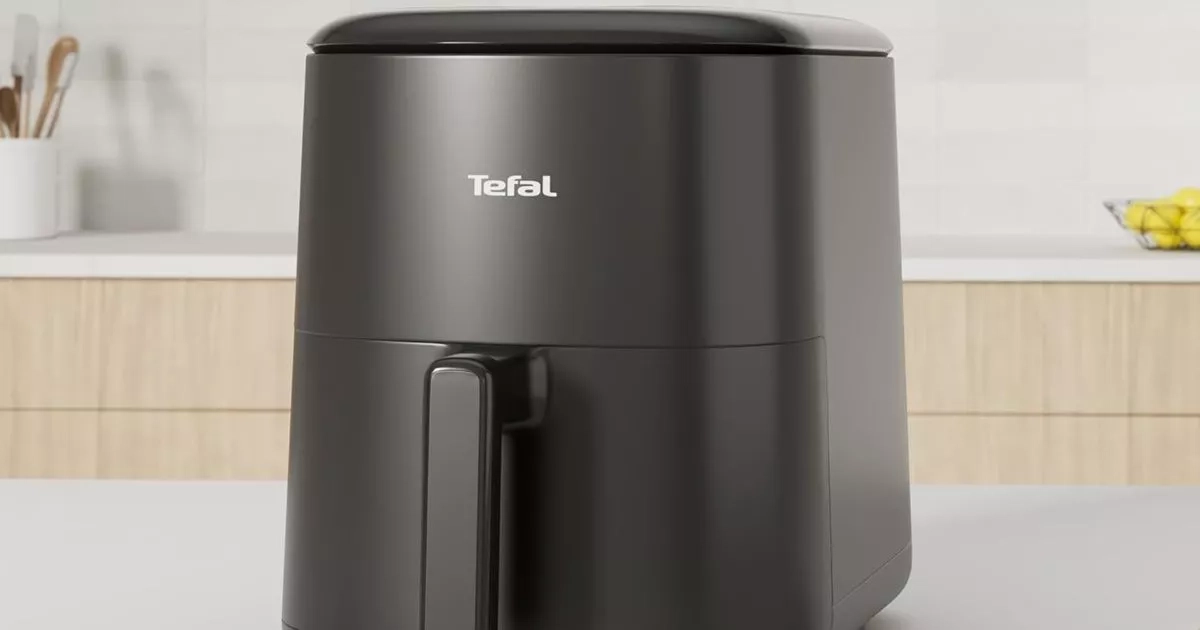 Snap up 10-in-1 'game-changer' Tefal air fryer for less than £50 in time-limited deal