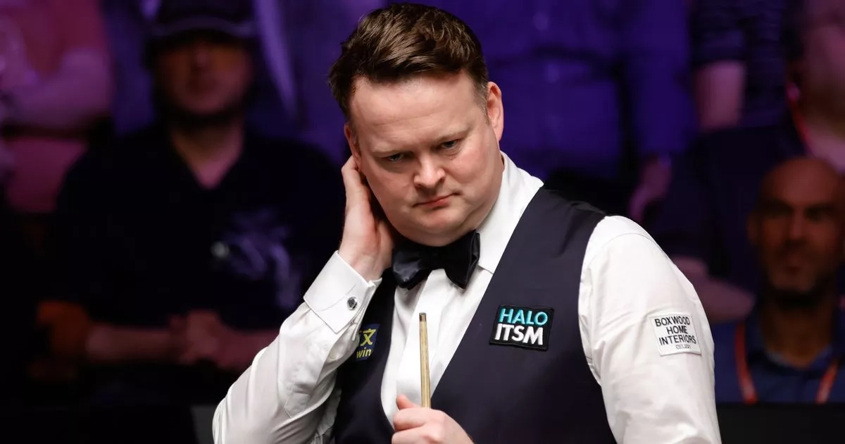 I've played snooker against Shaun Murphy and something he does at the table is an absolute joke