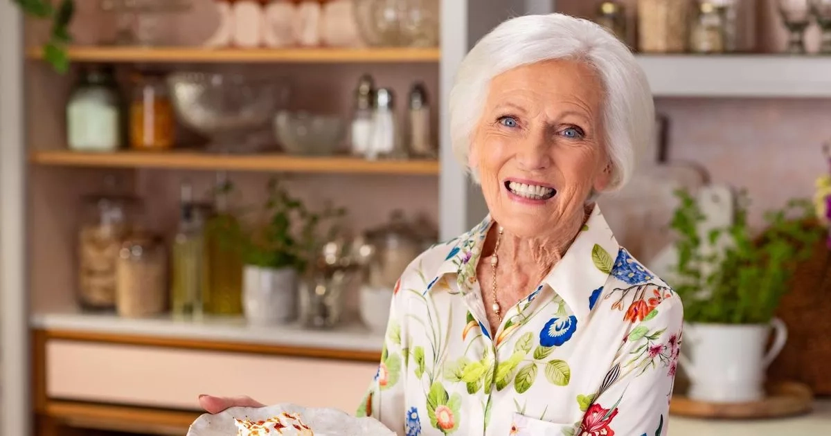 Mary Berry issues warning to bakers over type of butter to avoid for perfect cakes